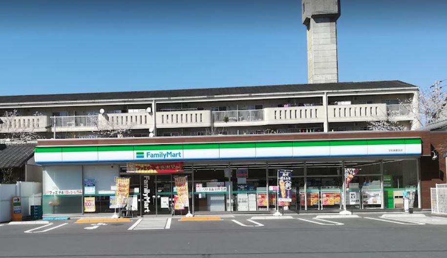 ファミリーマート宇和島夏目店(1.3㎞)